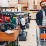 Elektronarzędzia wielofunkcyjne – kiedy warto postawić na jedno urządzenie zamiast kilku?